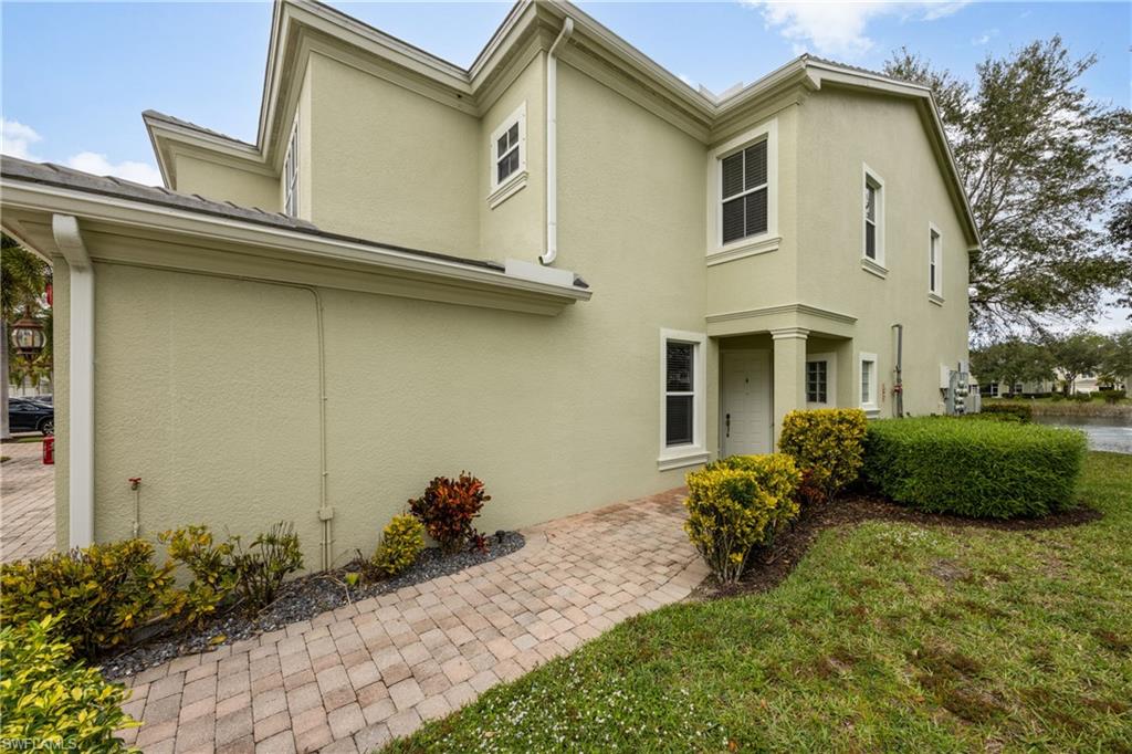 1320 Mariposa CIR # 104