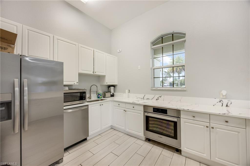 1320 Mariposa CIR # 104