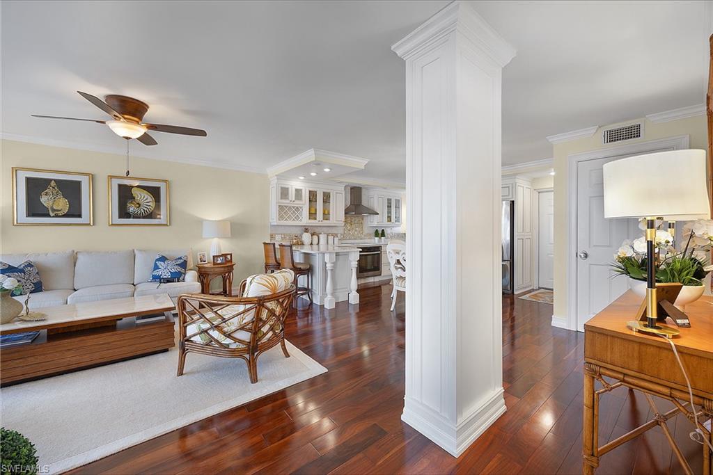 300 Park Shore DR # 5B