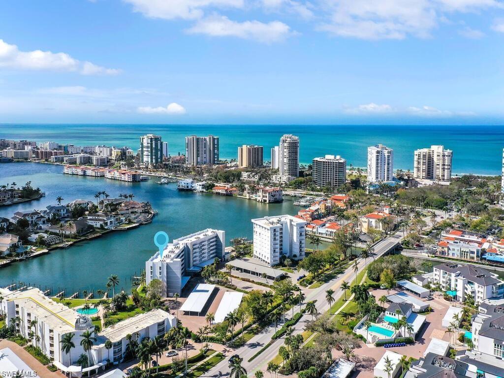 300 Park Shore DR # 5B