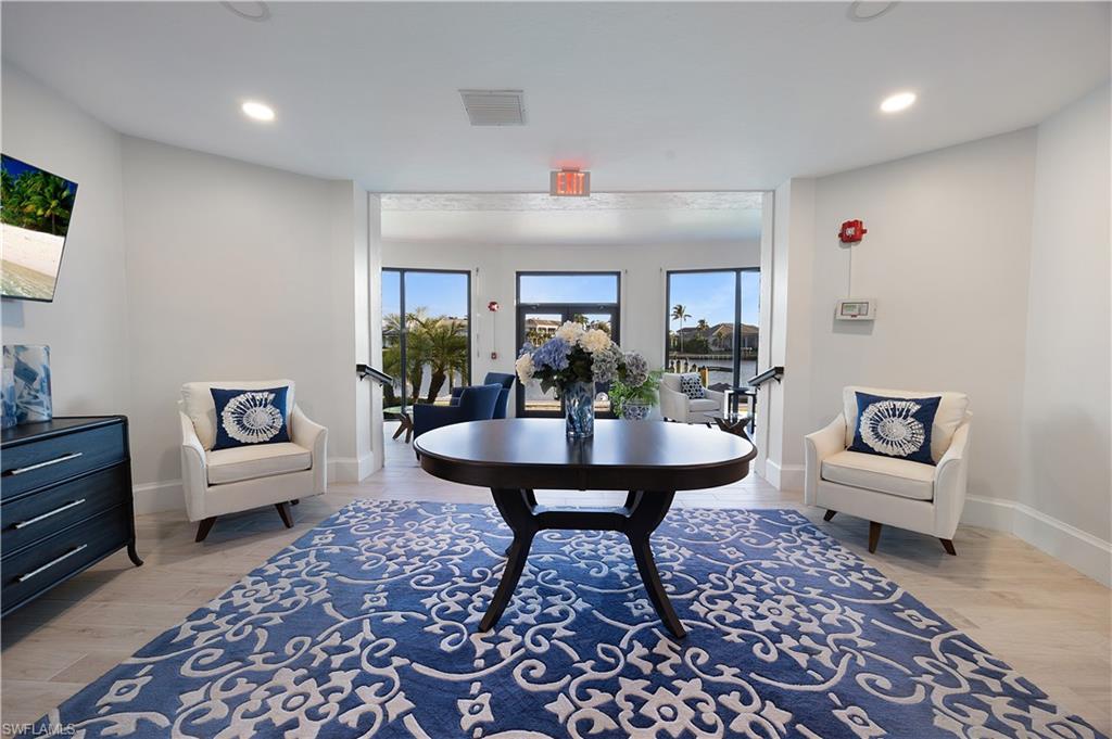 300 Park Shore DR # 5B