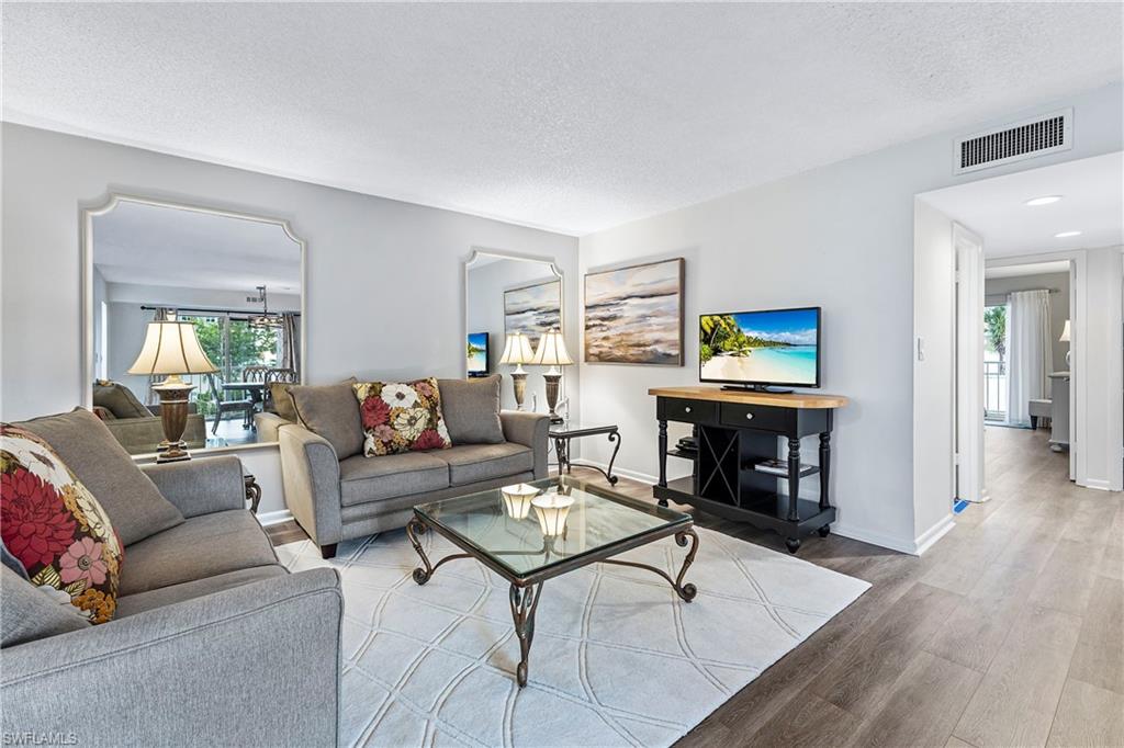 3000 Gulf Shore BLVD N # 211