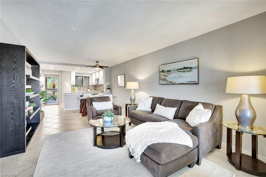 889 COLLIER CT # 203 Unit: 2-203