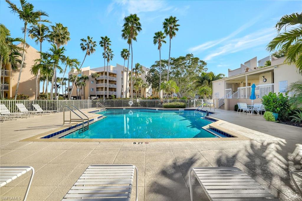 889 COLLIER CT # 203 Unit: 2-203