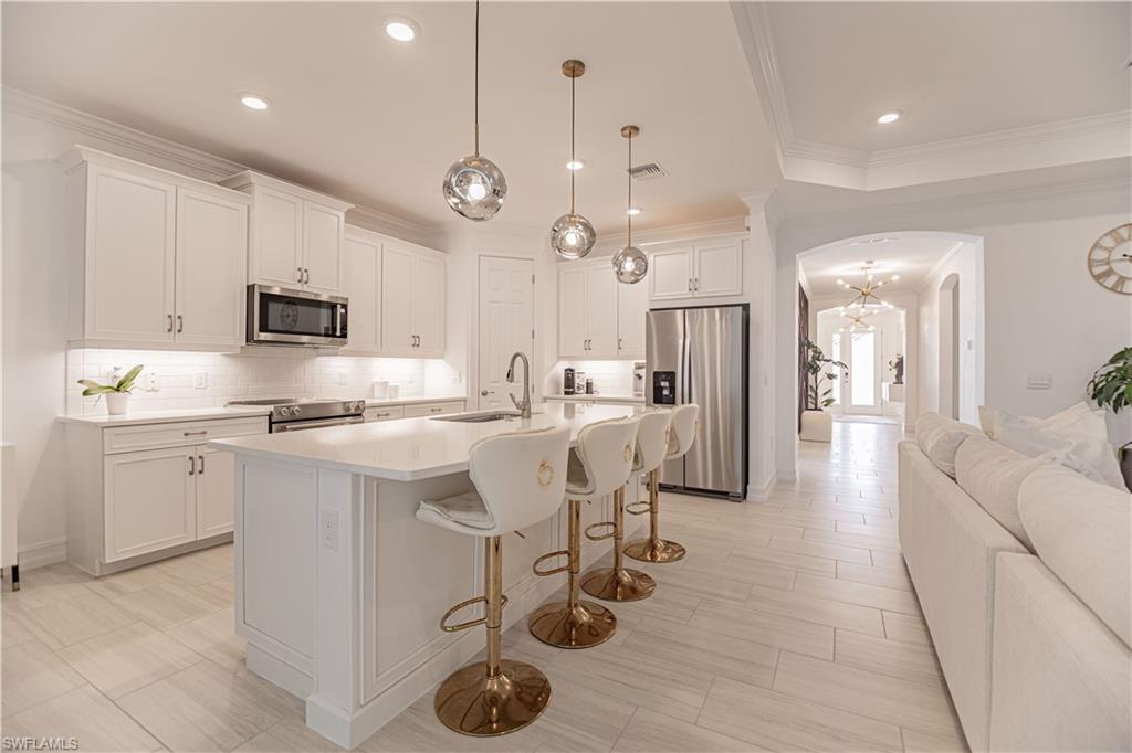 18750 Lake Hammock DR