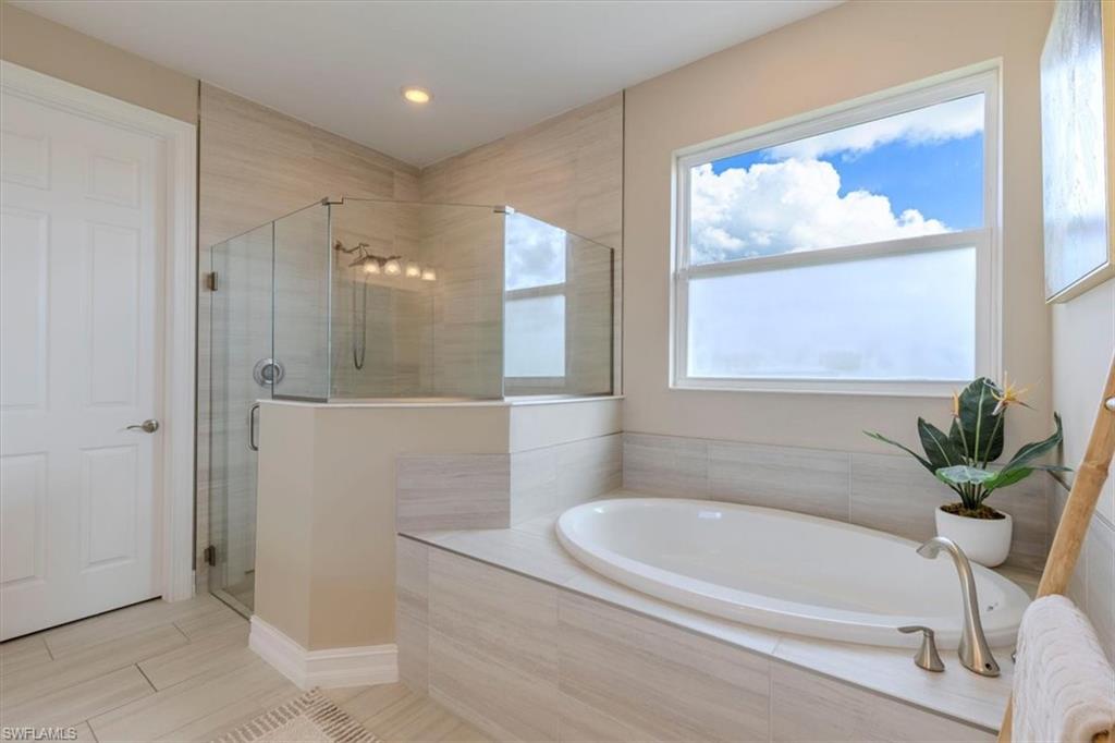 18750 Lake Hammock DR