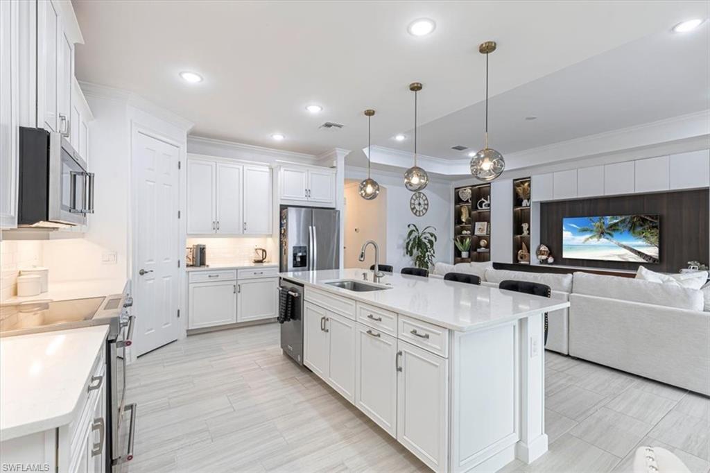 18750 Lake Hammock DR