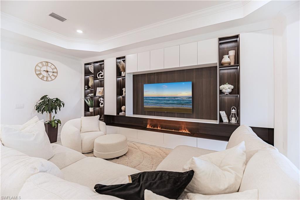 18750 Lake Hammock DR