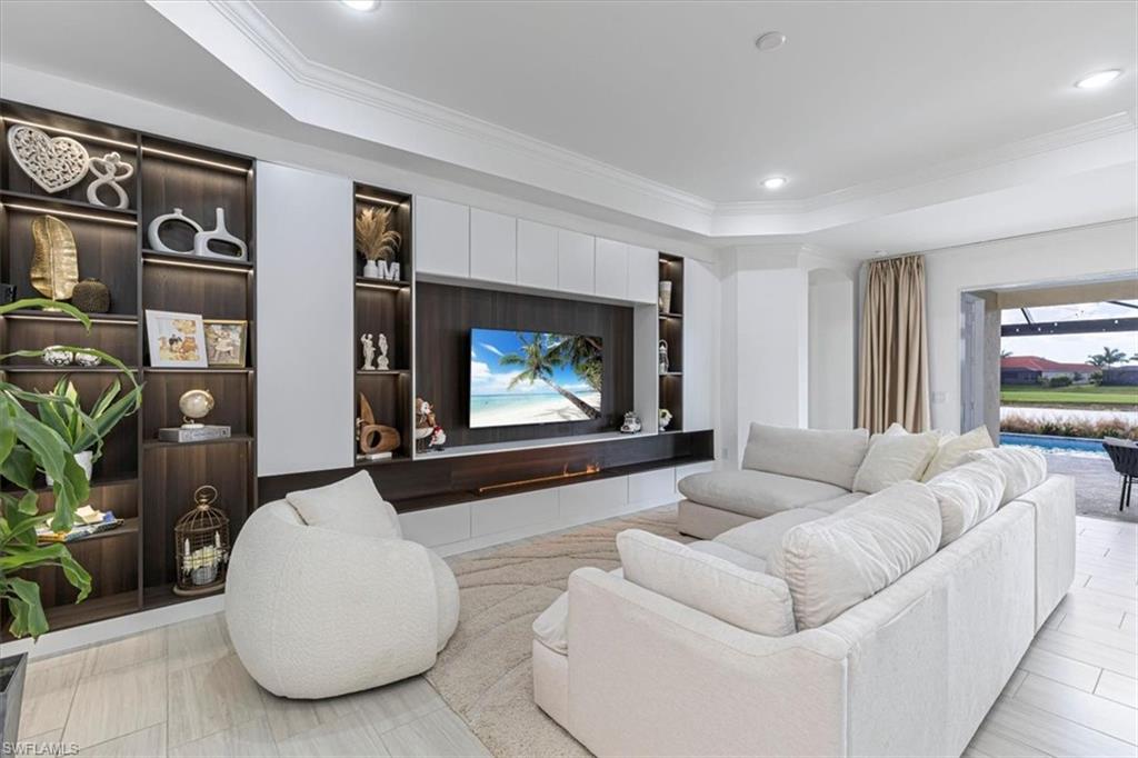 18750 Lake Hammock DR