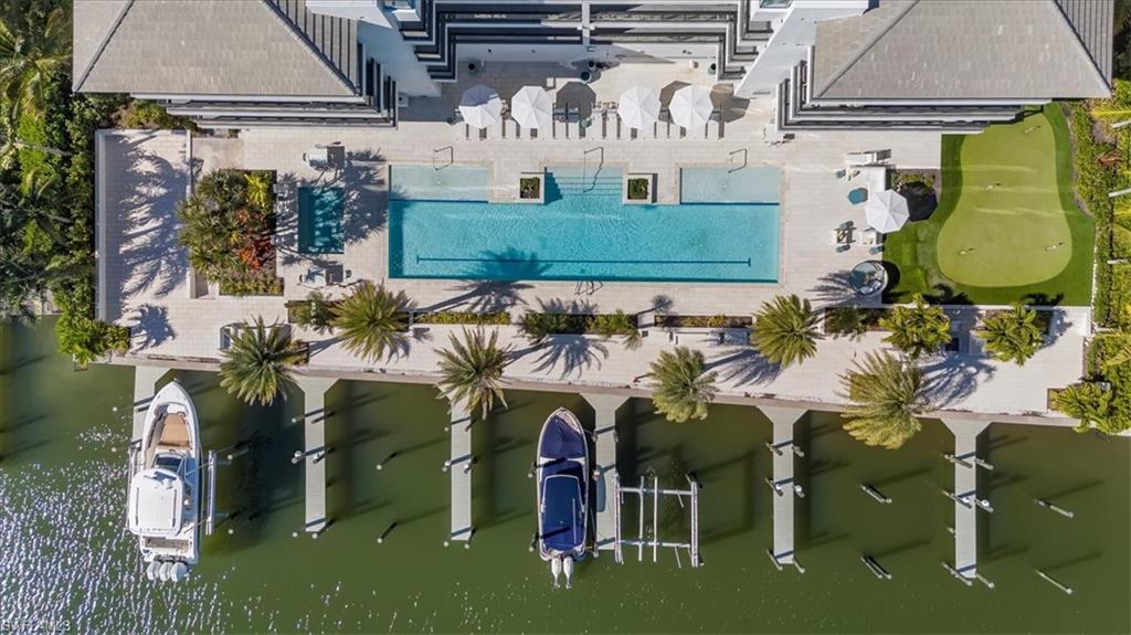 1820 Gulf Shore BLVD N # 403 Unit: 402-403