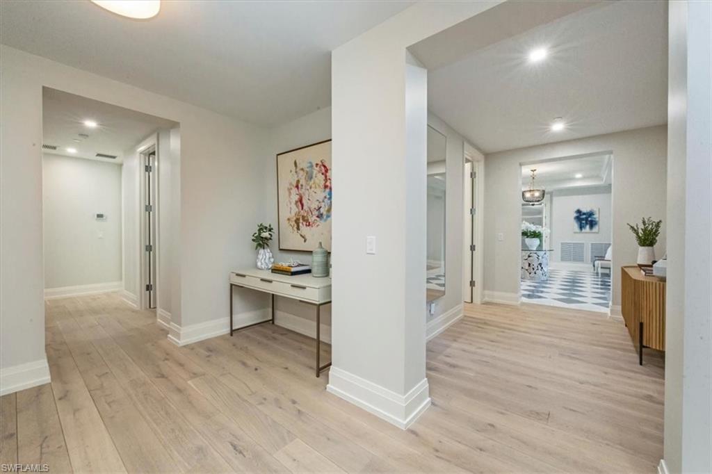 1820 Gulf Shore BLVD N # 403 Unit: 402-403