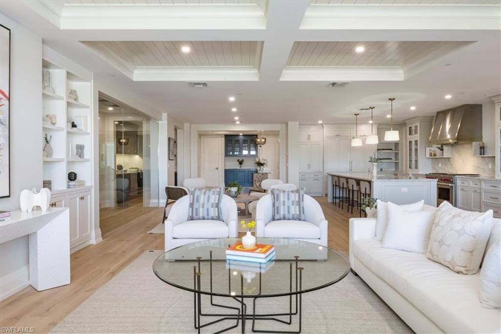 1820 Gulf Shore BLVD N # 403 Unit: 402-403