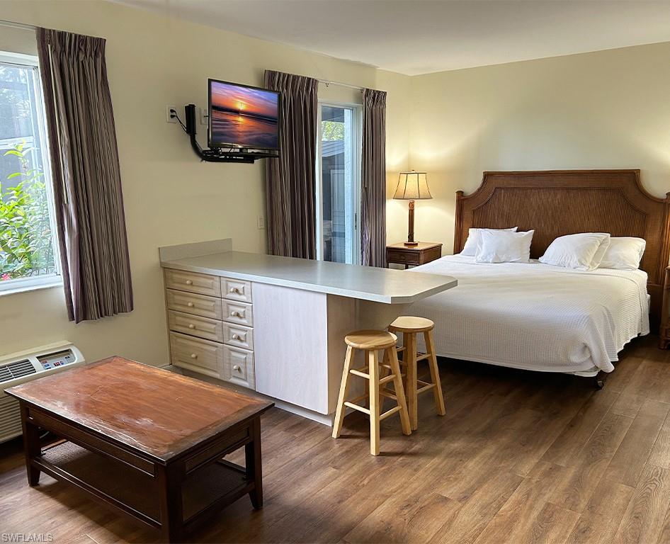 25000 Tamiami TRL E # 179 Unit: F-179