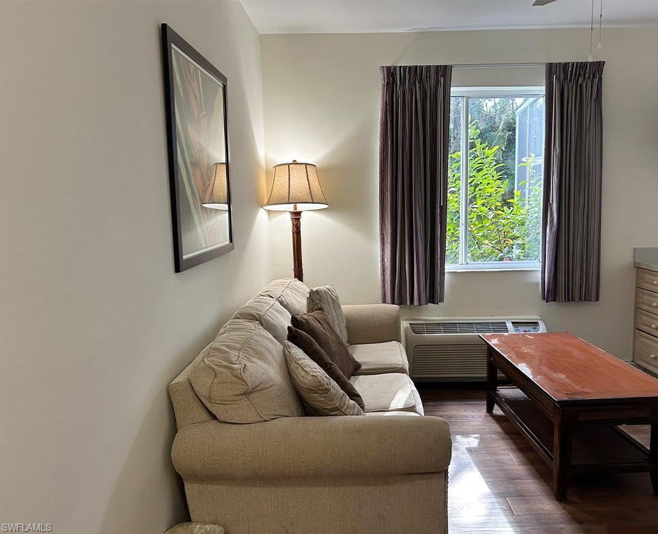 25000 Tamiami TRL E # 179 Unit: F-179