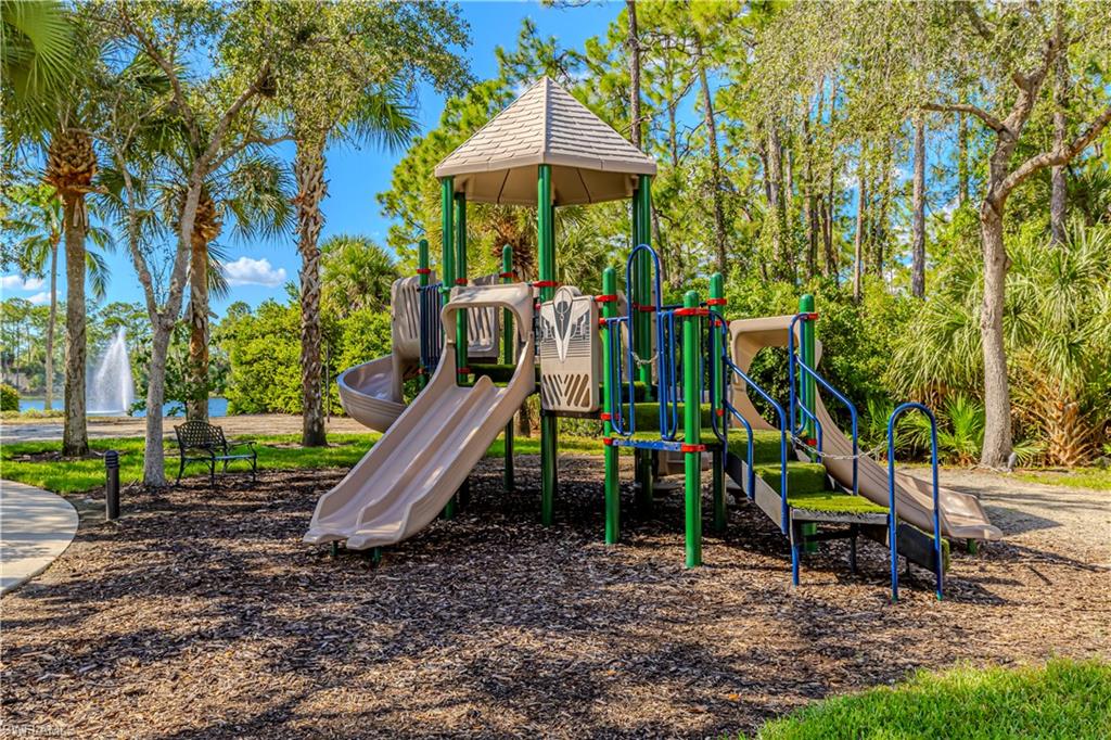 1761 Tarpon Bay DR S # 58