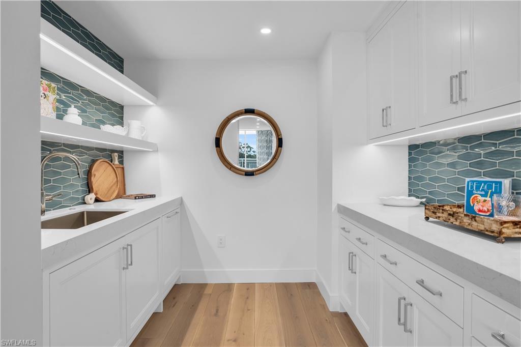 13945 Old Coast RD # 301