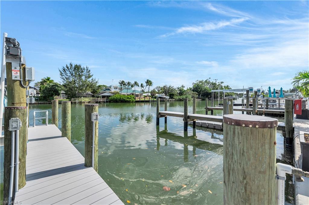 1950 Gulf Shore BLVD N # 201