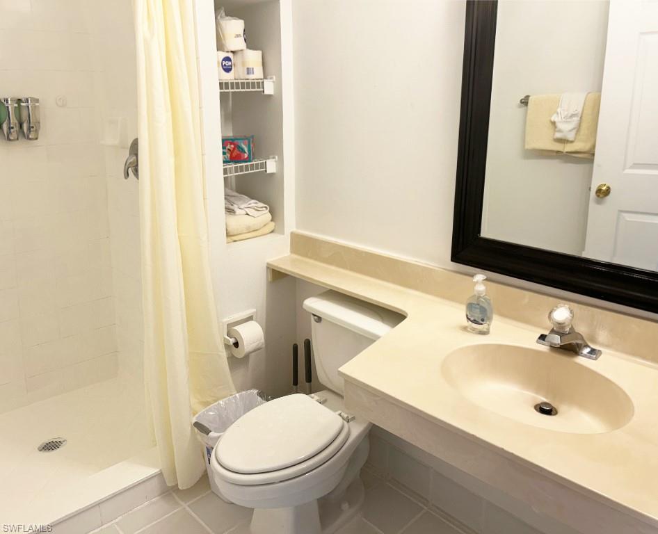 25000 Tamiami TRL E # 105 Unit: A-105