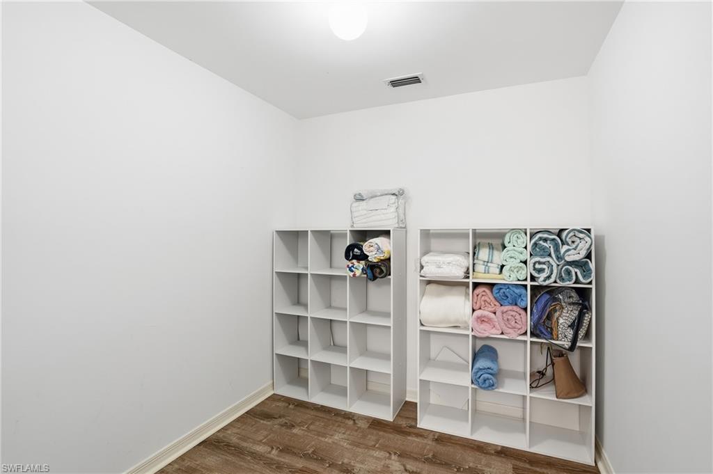 3021 Sandpiper Bay CIR # E202