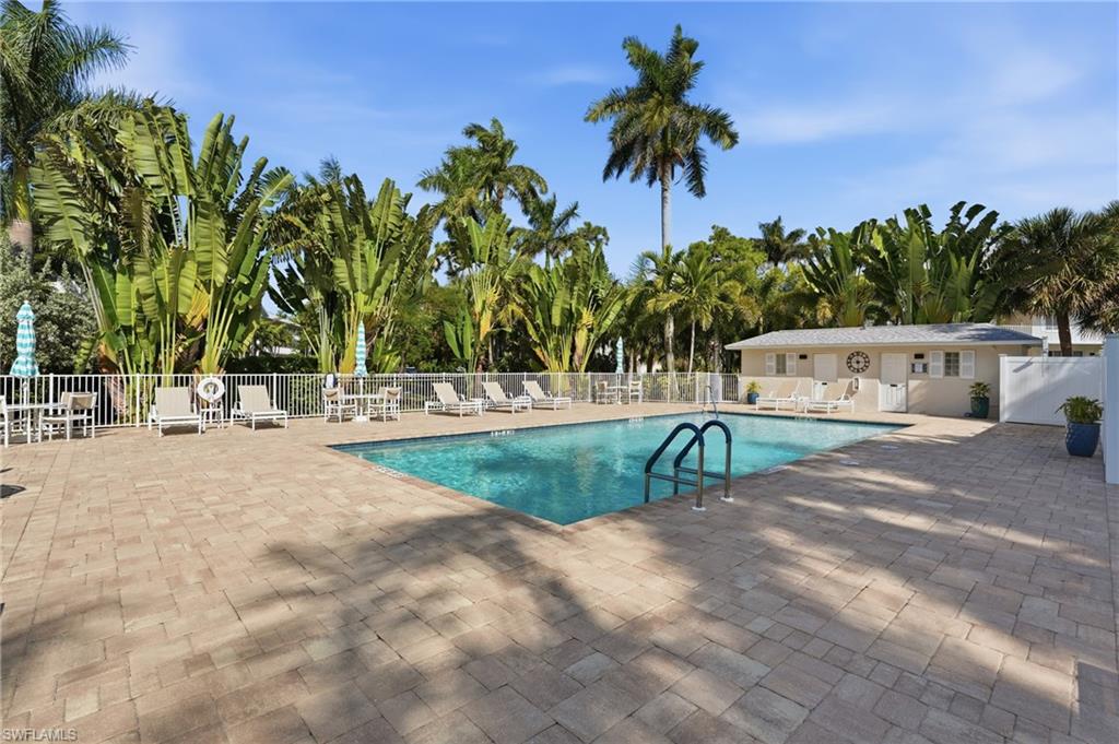 3021 Sandpiper Bay CIR # E202