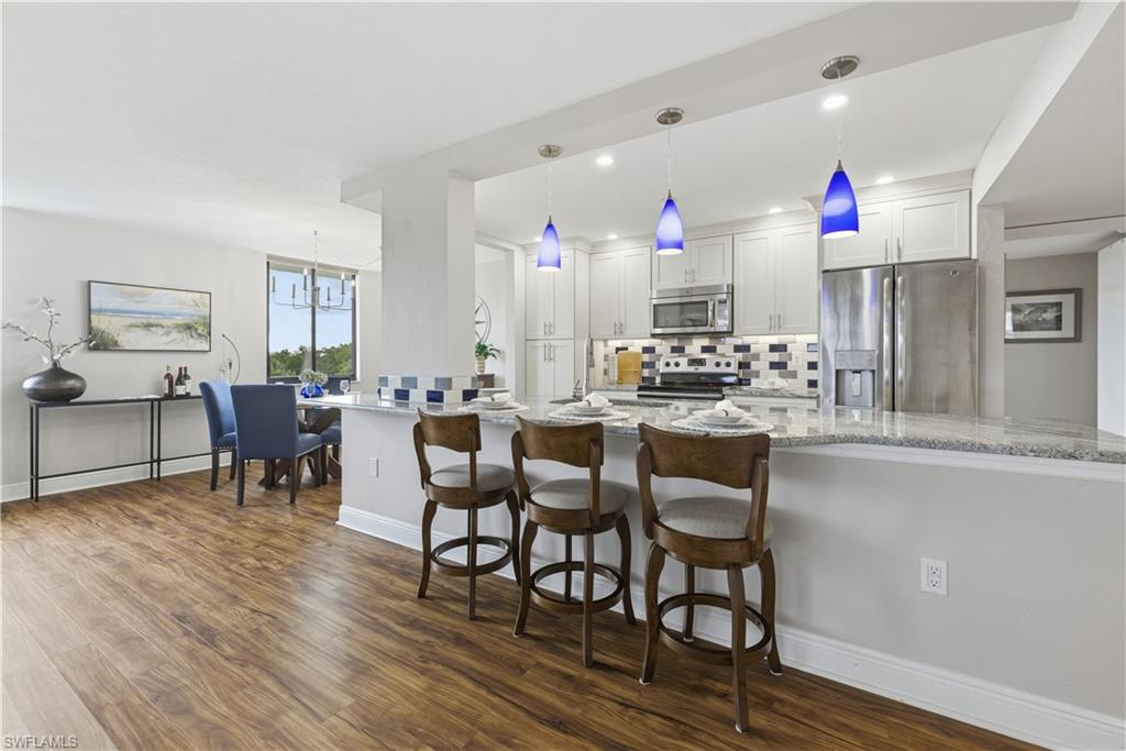 11 Bluebill AVE # 201