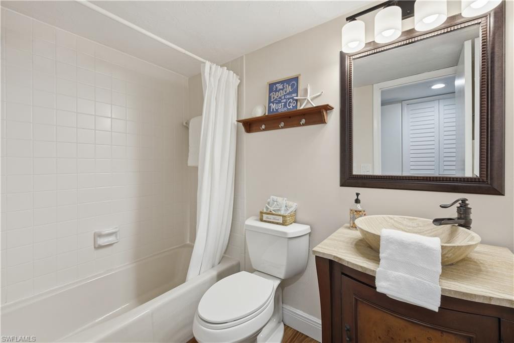 11 Bluebill AVE # 201