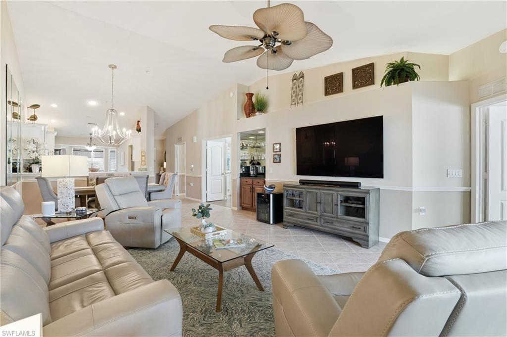 2820 Cypress Trace CIR # 2021