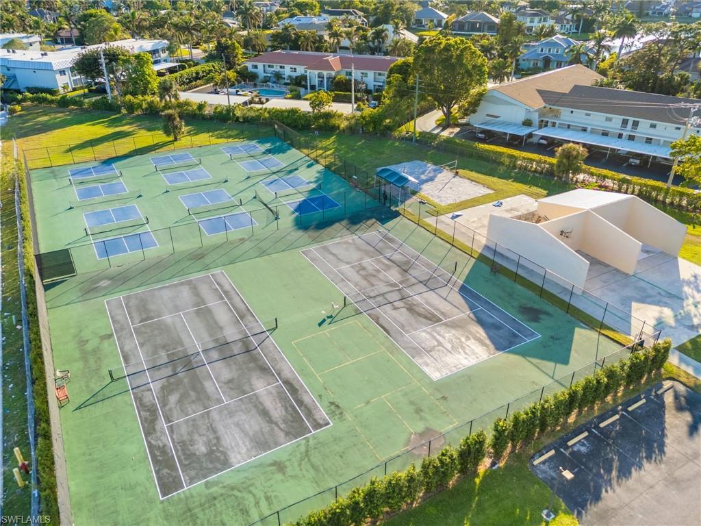 600 Neapolitan WAY # 257