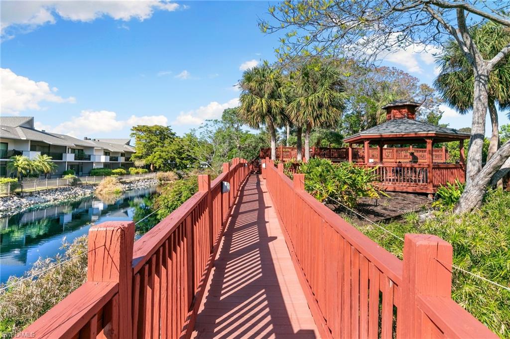 600 Neapolitan WAY # 257