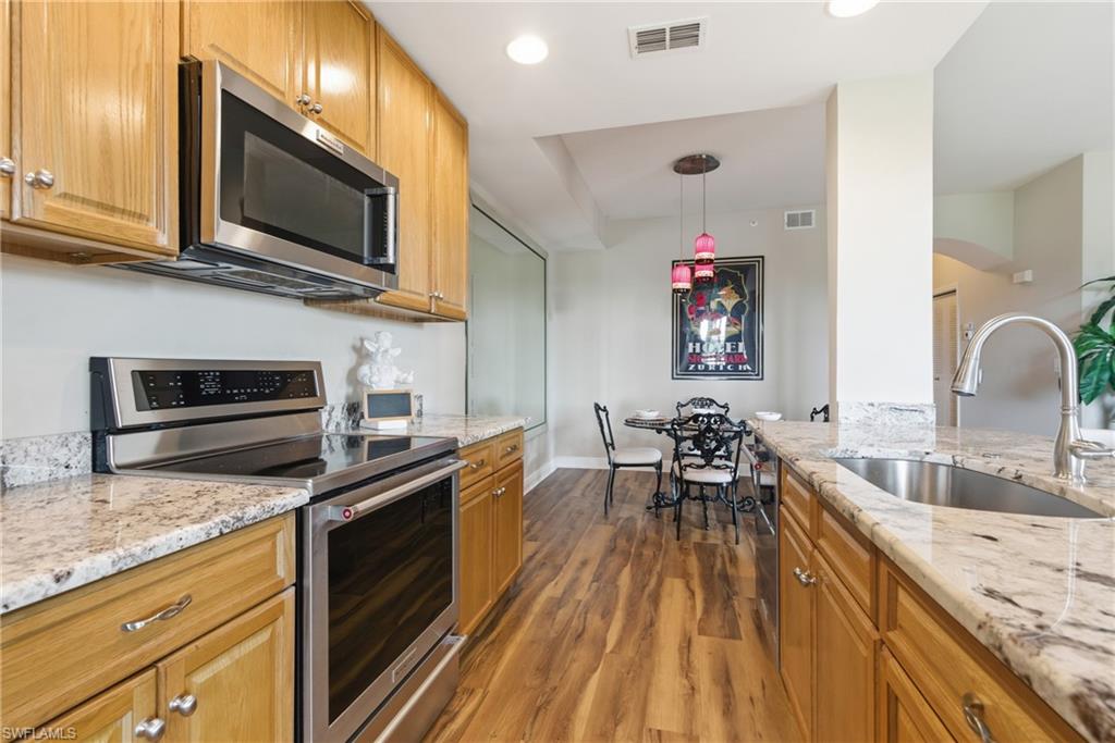 9350 Highland Woods BLVD # 4202