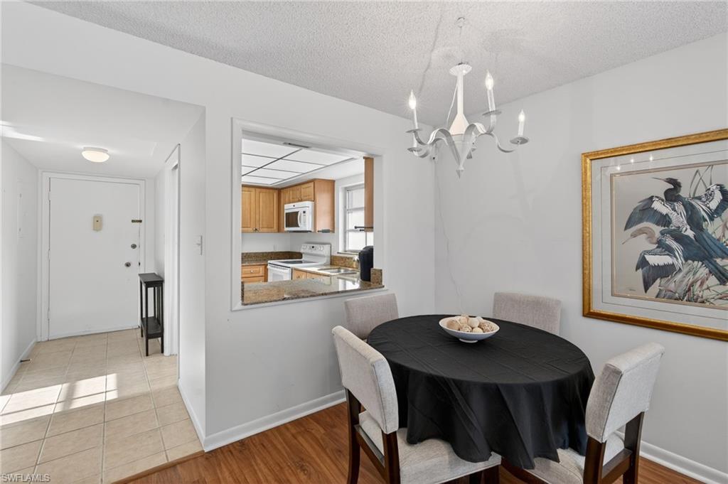 5 High Point CIR W # 303