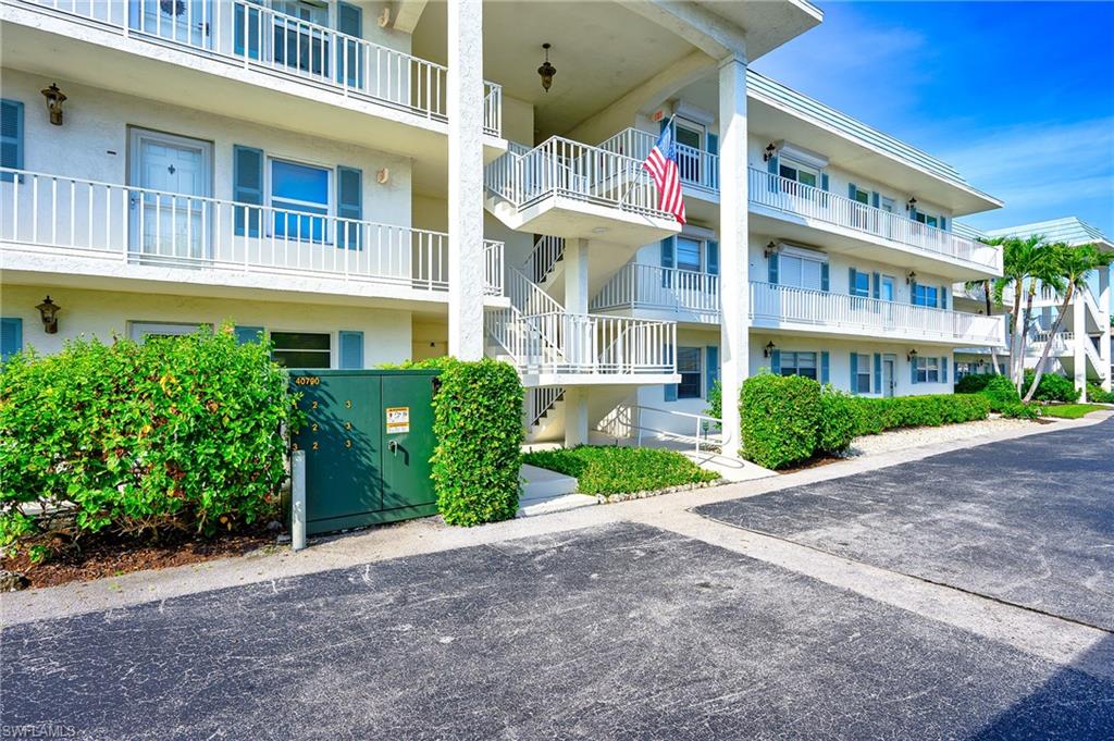 3055 Riviera DR # 306