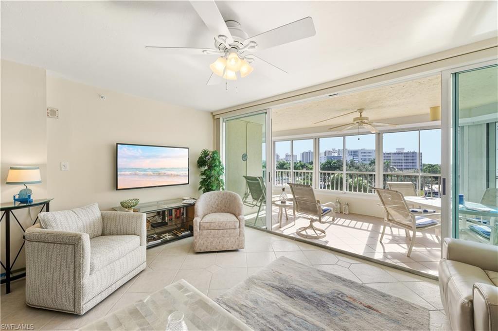 21 Bluebill AVE # 403B