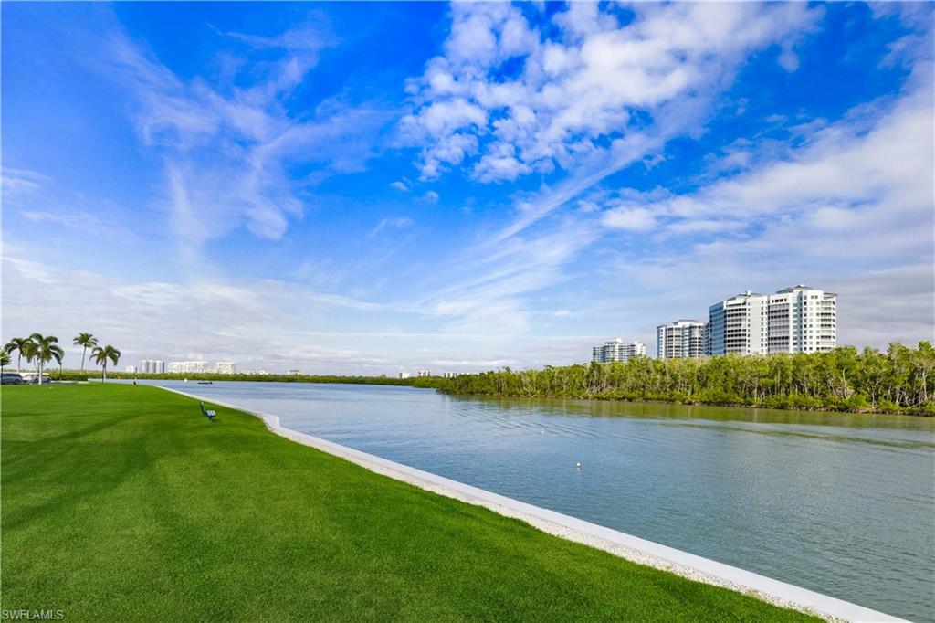 21 Bluebill AVE # 403B