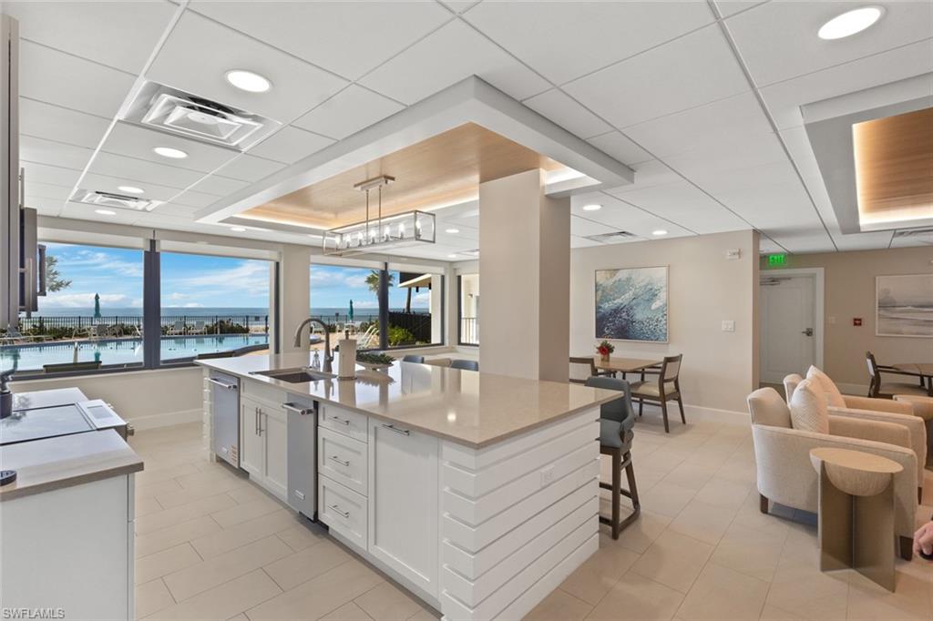 3399 Gulf Shore BLVD N # 111