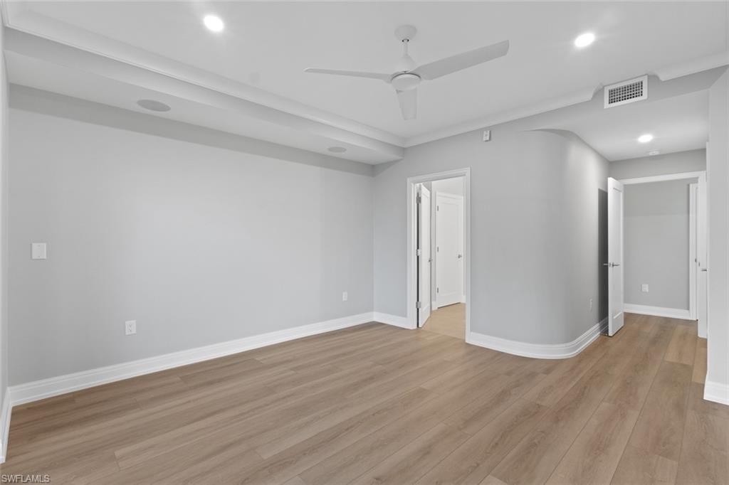 3399 Gulf Shore BLVD N # 111