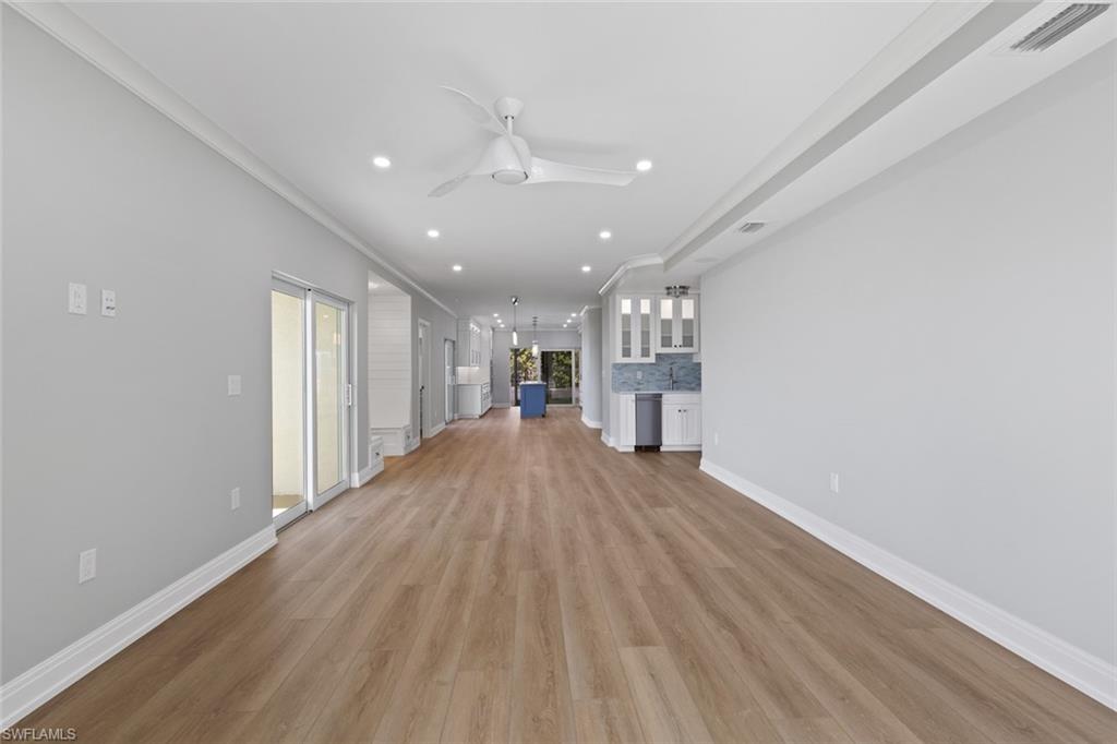 3399 Gulf Shore BLVD N # 111