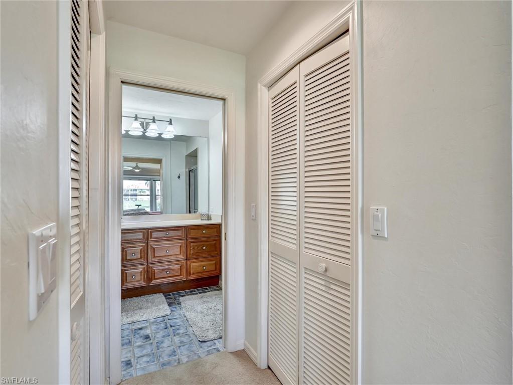 421 Country Hollow CT # D202