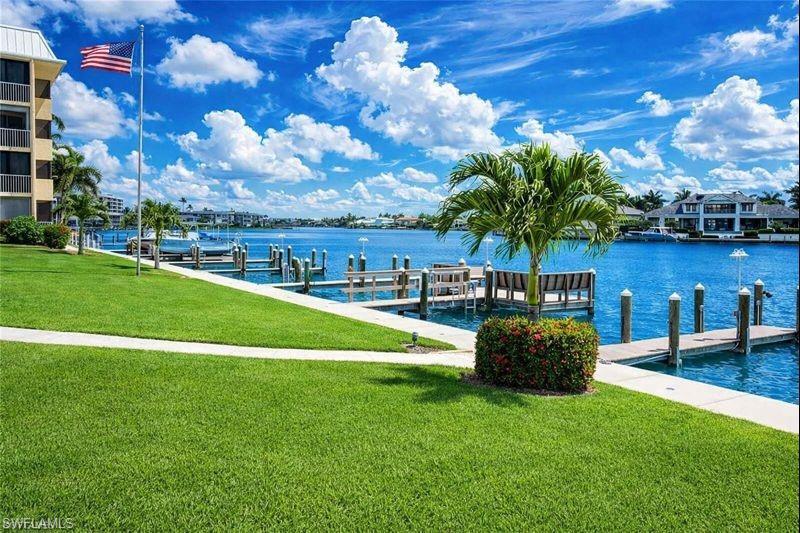 3000 Gulf Shore BLVD N # 212