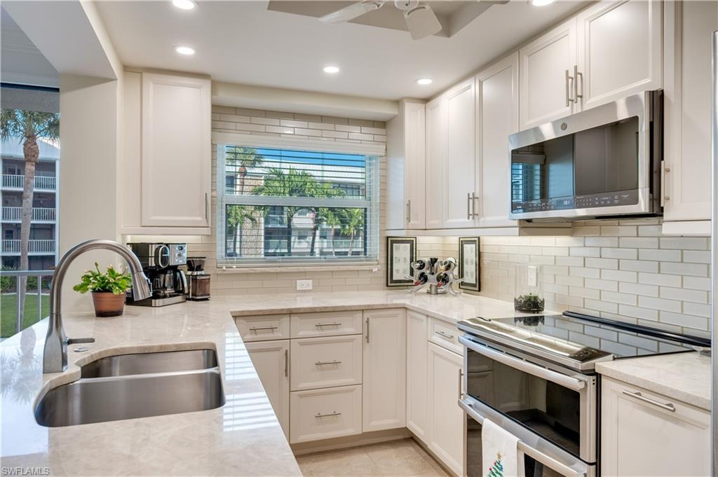 3000 Gulf Shore BLVD N # 212