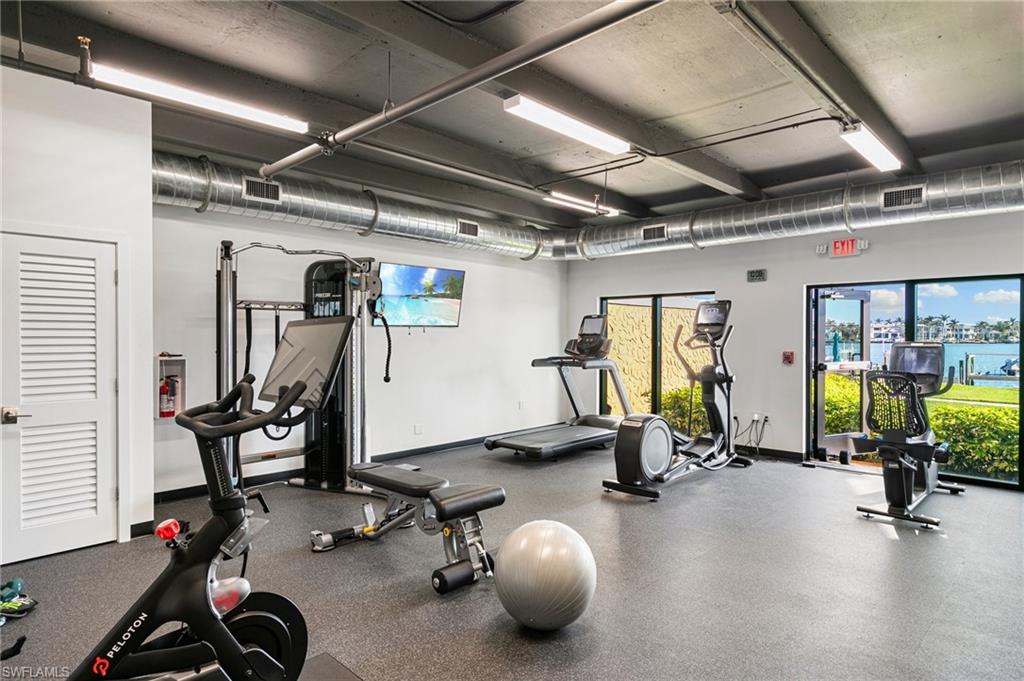 3430 Gulf Shore BLVD N # 2B