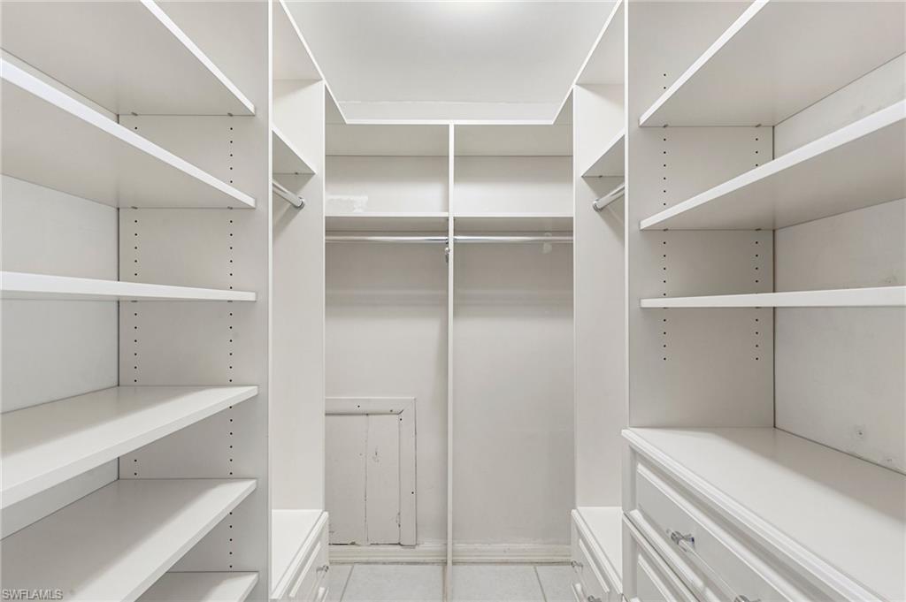 3430 Gulf Shore BLVD N # 2B