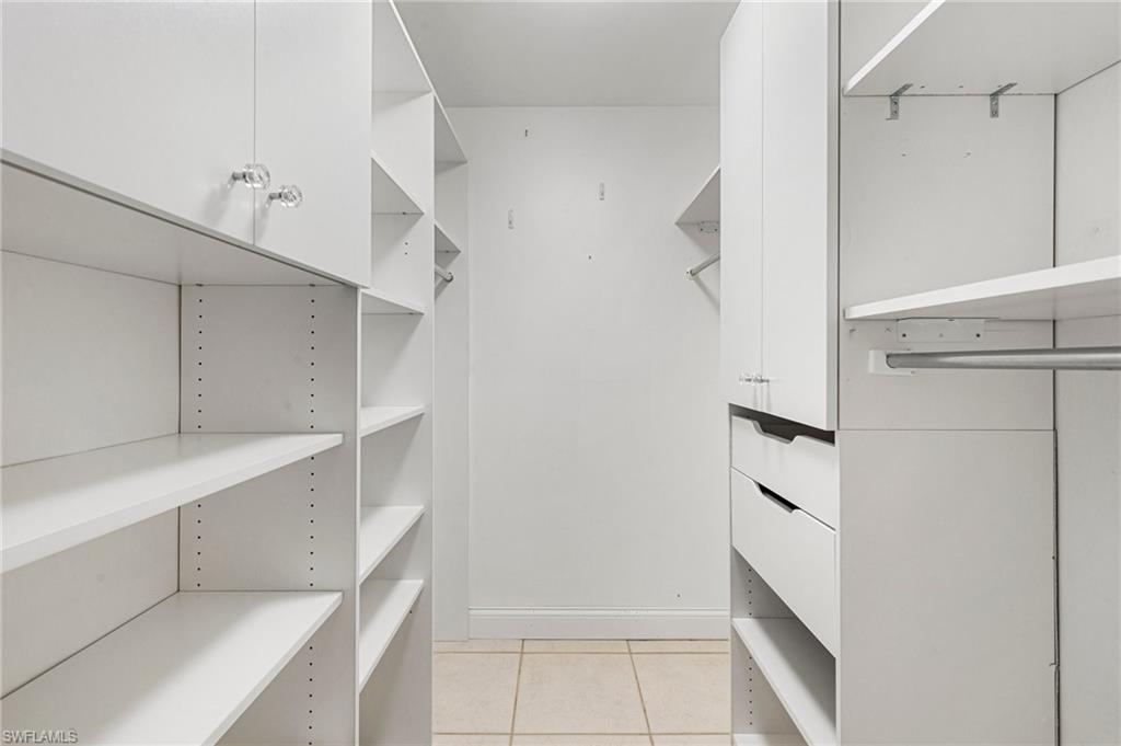 3430 Gulf Shore BLVD N # 2B