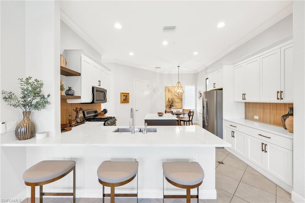 3031 Marengo CT # 203