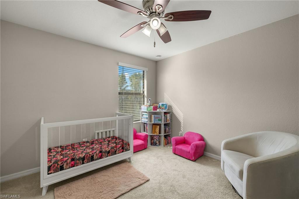 4260 Raffia Palm CIR