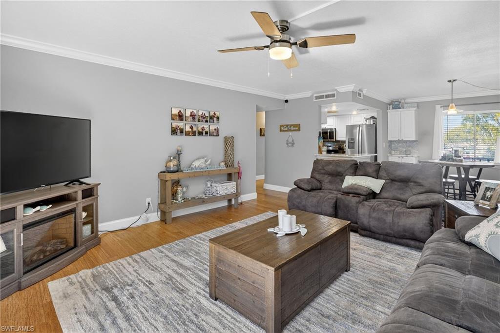 2366 E Mall DR # 215