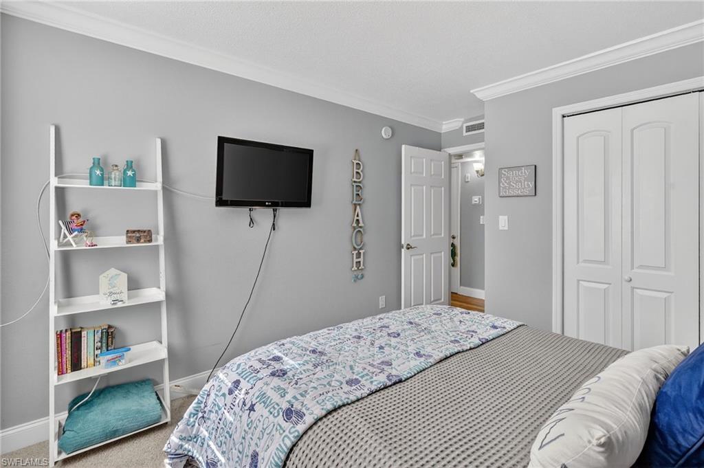 2366 E Mall DR # 215