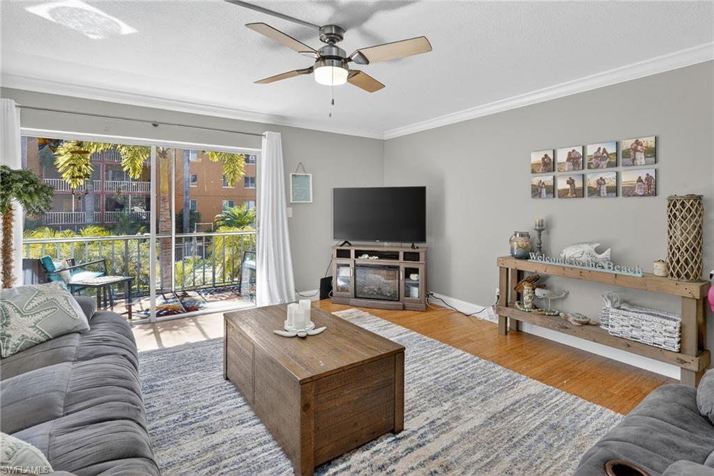 2366 E Mall DR # 215