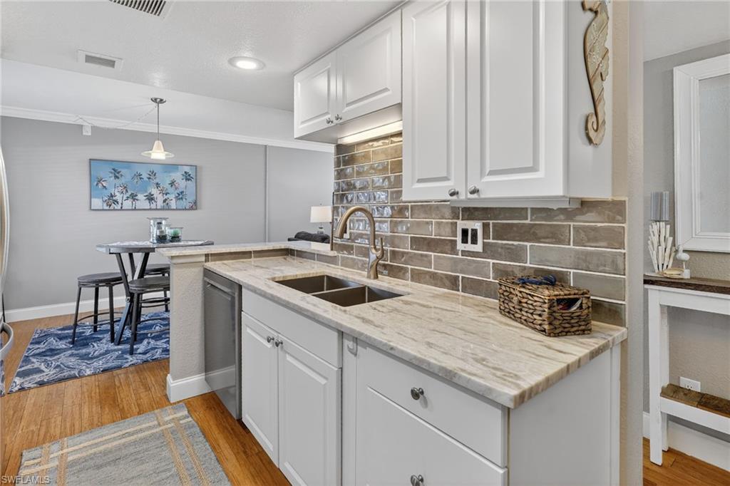 2366 E Mall DR # 215