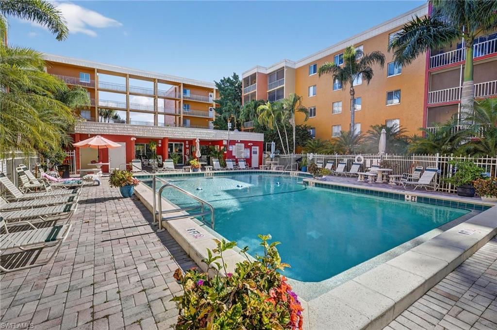 2366 E Mall DR # 215